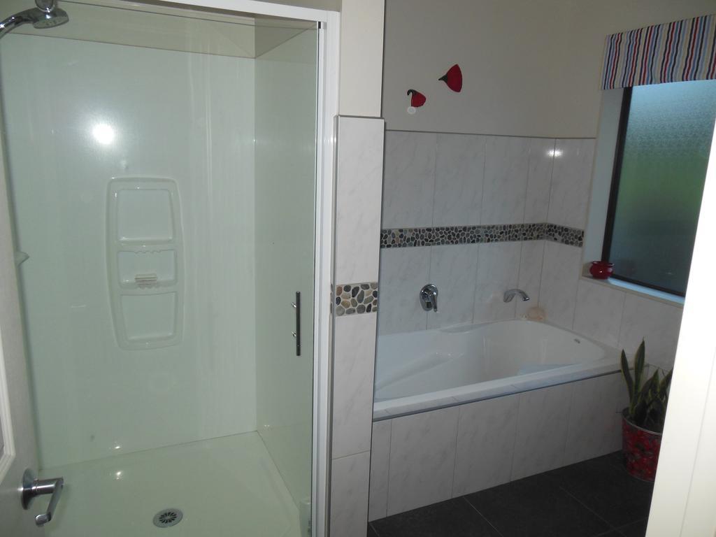 Silverdale Garden Stay Orewa Buitenkant foto